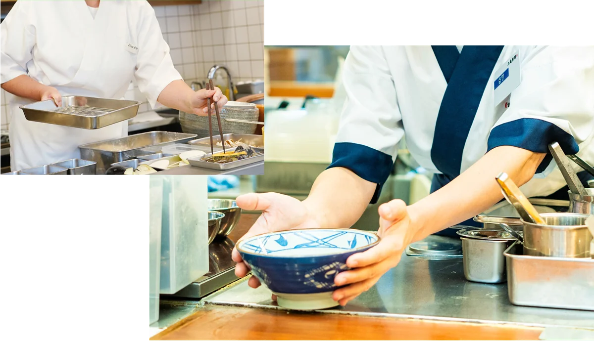 丸亀製麺で働く様子、2枚画像